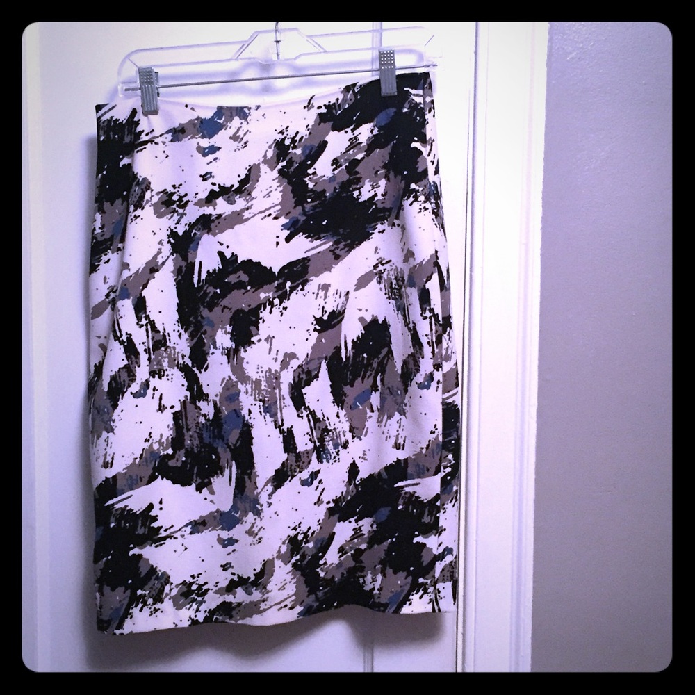 Knee length Pencil skirt